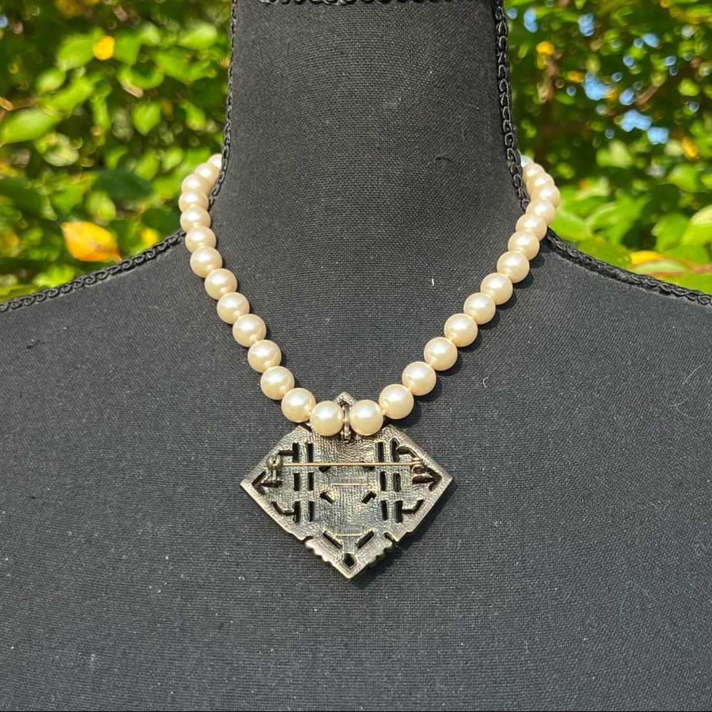 & Heidi Daus Victorian Style Pearl Necklace - Picture 5 of 9